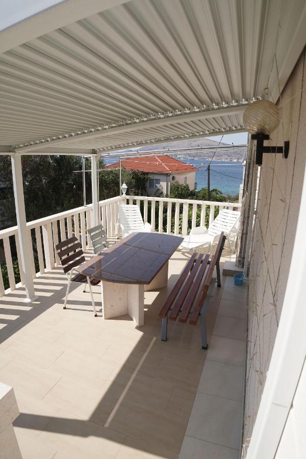 Apartments Mare Trogir Eksteriør billede